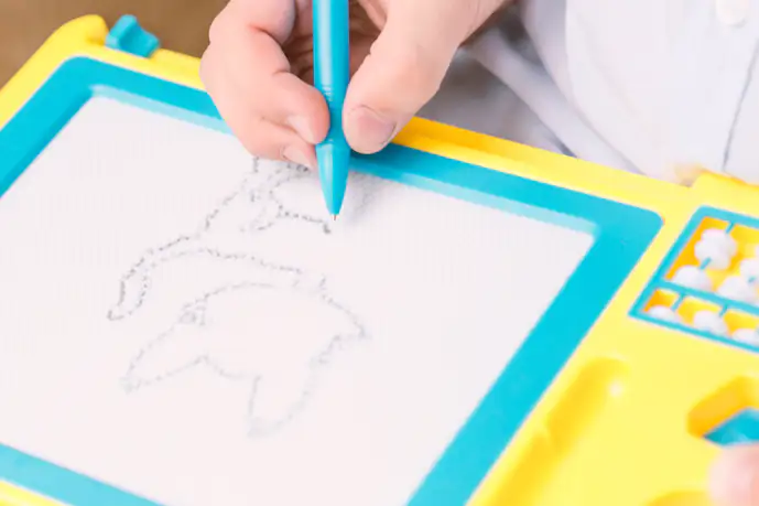 お絵かきボードの人気ランキング14選。子供が喜ぶおすすめのおもちゃを大特集