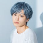 ブルーアッシュのメンズ髪色30選。明るめ・...