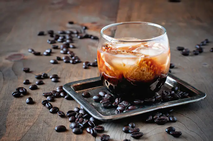 コーヒーリキュールおすすめランキング11選。カクテルやお菓子作りで人気のお酒とは