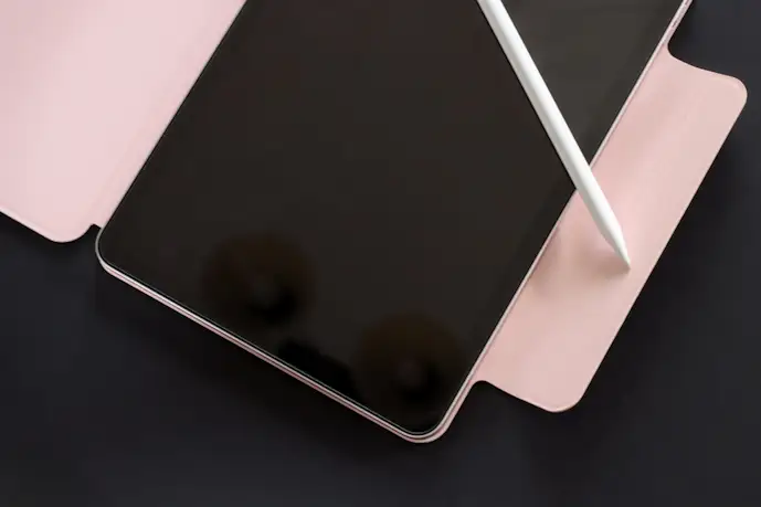 iPad Airケースの人気おすすめ特集。傷や汚れから守るおしゃれなカバーとは?