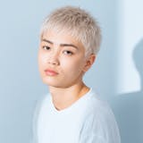 ホワイトベージュのメンズ髪色26選。明るめ...