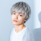 シルバーのメンズ髪色24選。明るめ暗めのヘ...