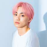 ホワイトピンクのメンズ髪色23選。明るめ暗めのヘアカラー色見本を大公開!