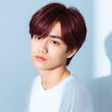 暗め赤髪のメンズ髪色12選。ダークレッドのヘアカラー色見本を大公開!