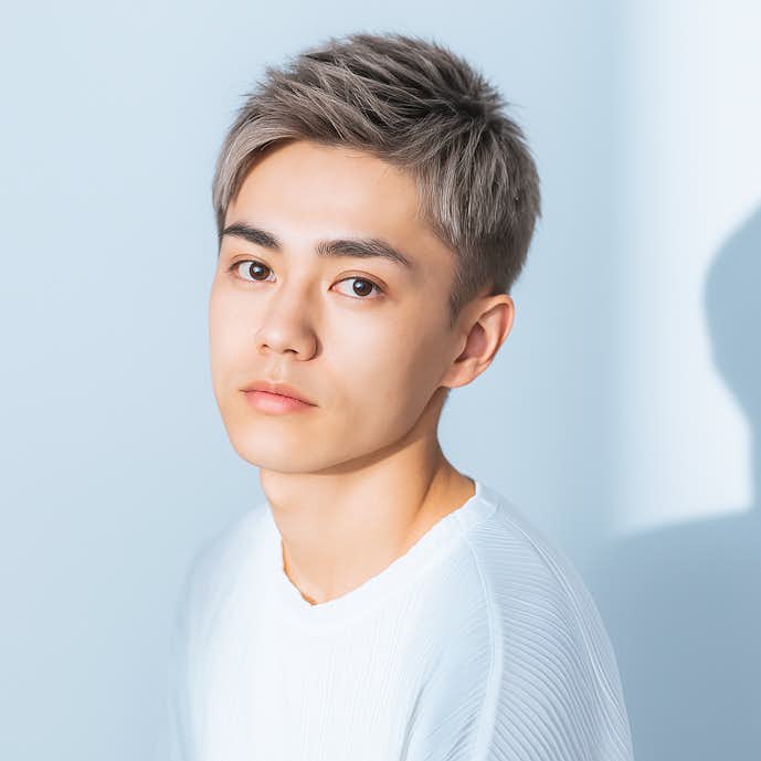 アッシュグレー_メンズ_50代_0022.png