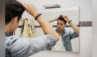 メンズの髪型アップバングの作り方&人気のヘアスタイル【総集編】