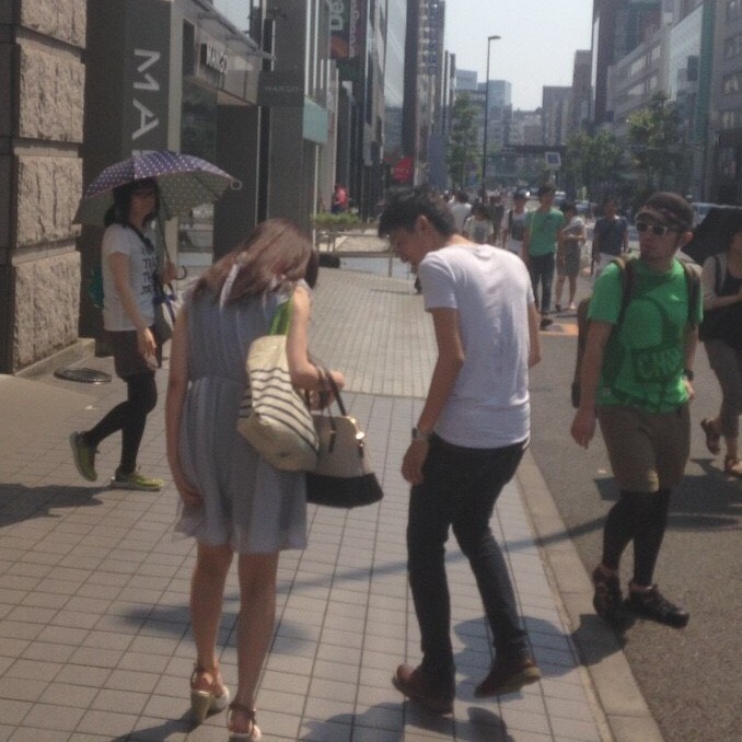 「スカートにうんこついてますよ」と...