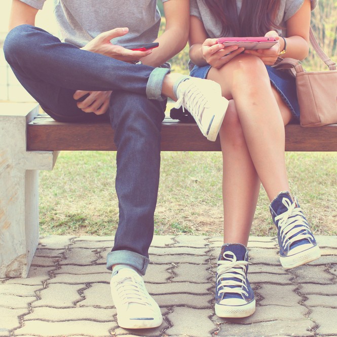 女友達を彼女にする方法。恋人として意識させる5つのきっかけ作りとは？