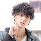 黒髪　ショート　パーマ　メンズ