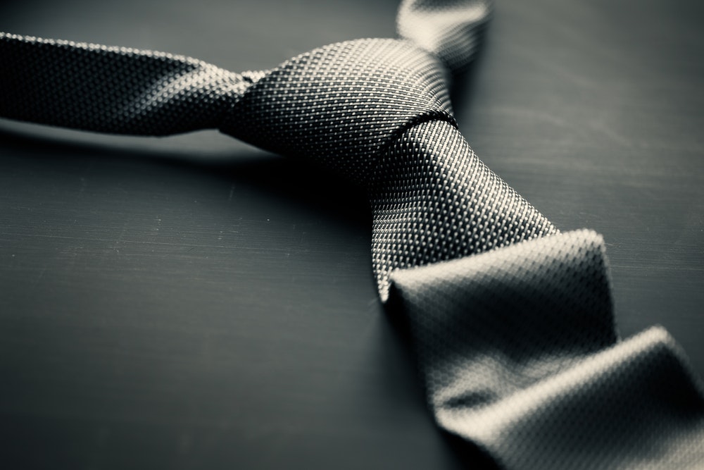 至高のネクタイおすすめブランド26傑。気品あふれるスーツ姿に。 Smartlog