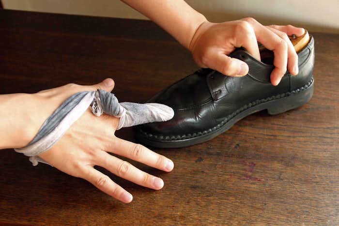 靴磨き屋が教える 誰でも簡単に5分でできる靴の磨き方 Smartlog