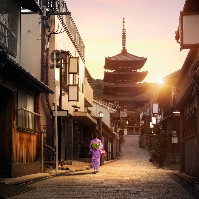 紅葉の名所・京都「東山」を味わい尽...