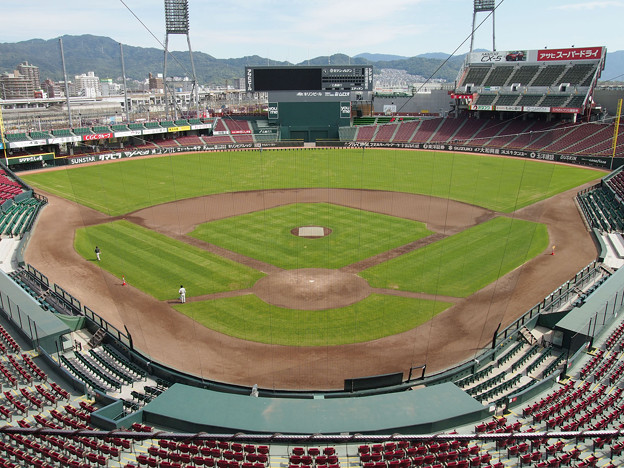 サプライズ　野球場