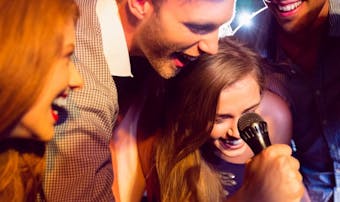 30代がカラオケで盛り上がる人気曲ランキング 男性 Smartlog 30代がカラオケで盛り上がる人気曲ランキング 男性 Smartlog