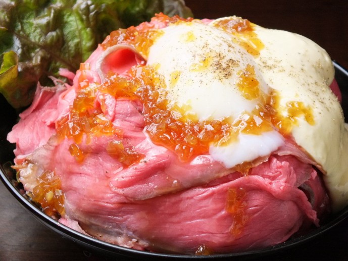 ゴウスタンド　ローストビーフ丼