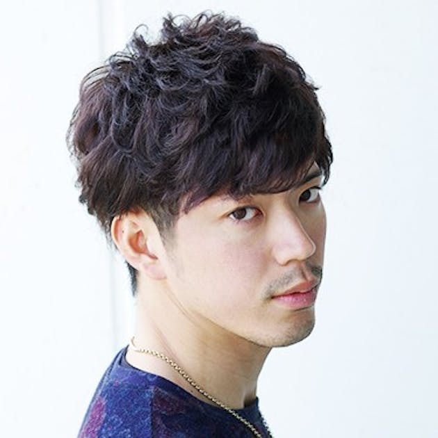 アッシュブラウン 暗め明るめの髪色トーン別メンズヘアカタログ Smartlog