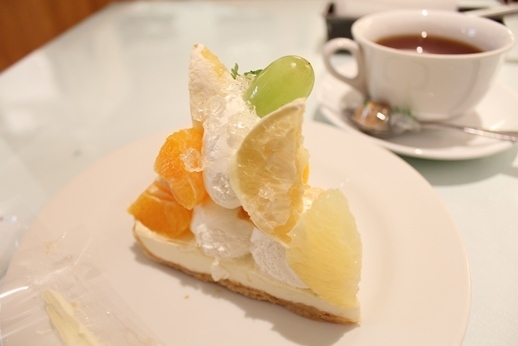 サンデーブランチ　銀座　ケーキ