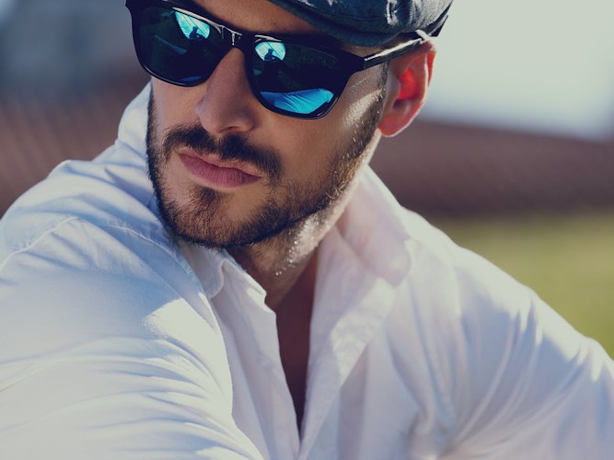 男らしいヒゲメンに 女性からモテるかっこいい髭スタイル7選 Smartlog 男らしいヒゲメンに 女性からモテるかっこいい髭スタイル7選 Smartlog