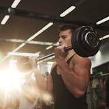 40kgのバーベルで行うバーベルカール