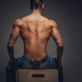 脊柱起立筋の筋トレ＆ストレッチ｜姿勢を矯正する背中の筋肉の鍛え方とは？