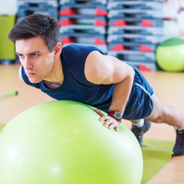 腕立て伏せ インクラインプッシュアップ の正しいやり方 効果の出るコツ 自重トレーニング大全 By Smartlog