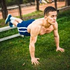 デクラインプッシュアップの正しいやり方&効果的な高さや回数などのコツ | Smartlog