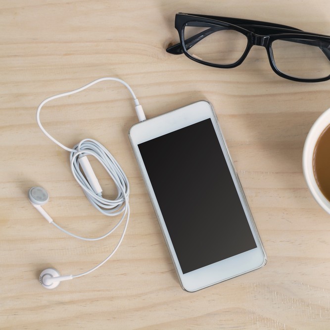 イヤホンクリップのおすすめ20選。ケーブルをまとめる便利な収納グッズを紹介！