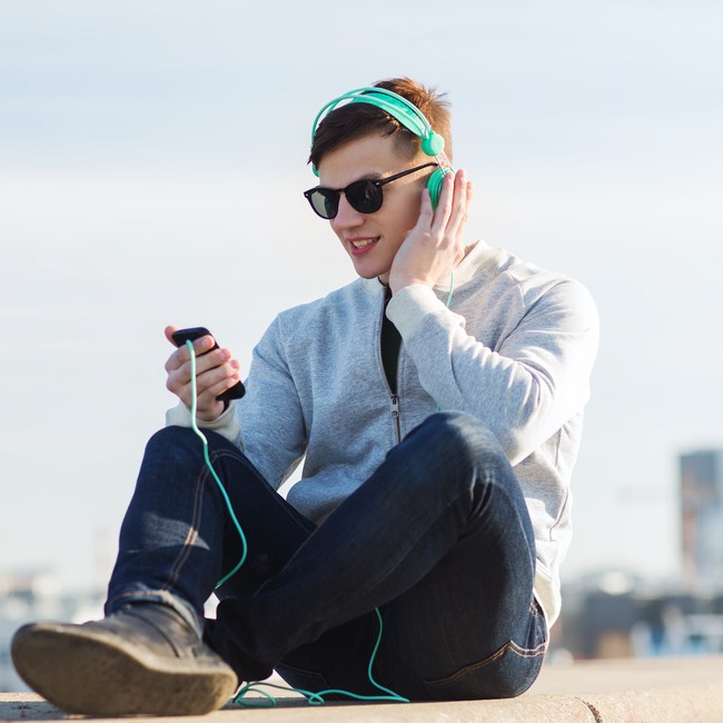 ヘッドホンは買うべきか？迷っている方におすすめの人気モデルも紹介！