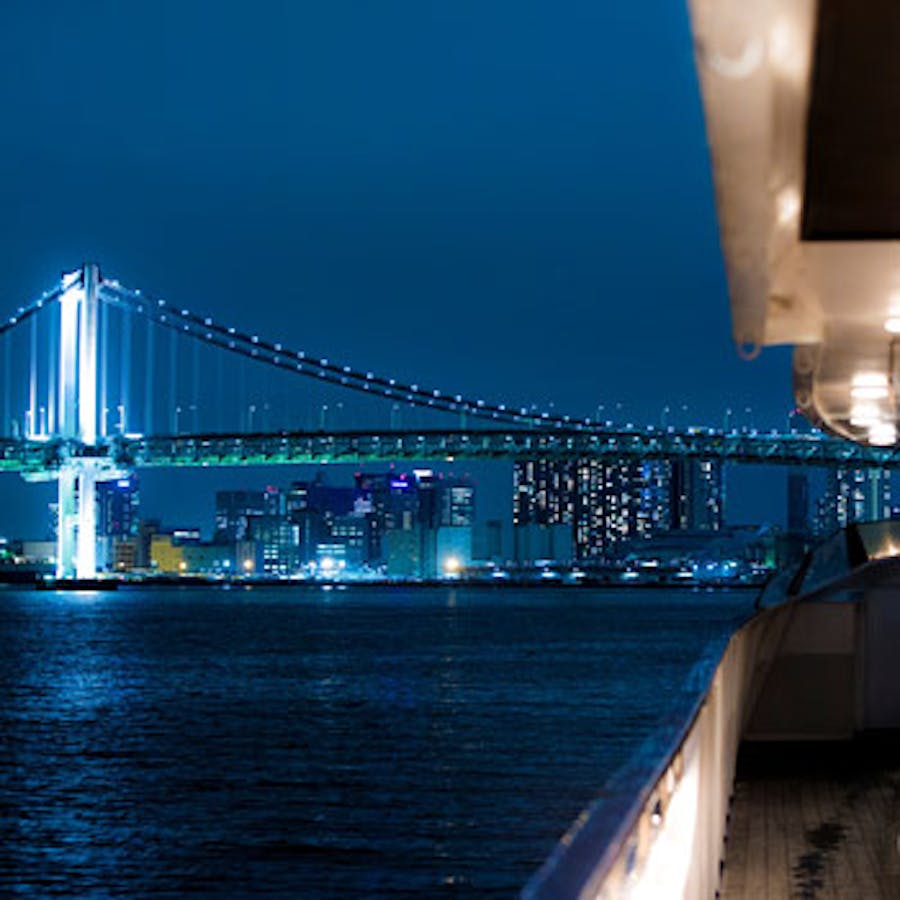 海上クリスマスディナーで夜景を一望 東京のクルージングレストラン集 Smartlog