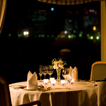 海上クリスマスディナーで夜景を一望 東京のクルージングレストラン集 Smartlog