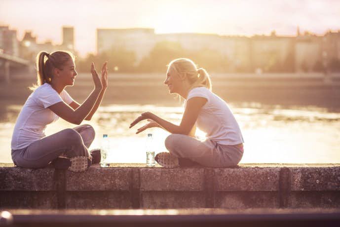 友人に薦められて付き合う女性