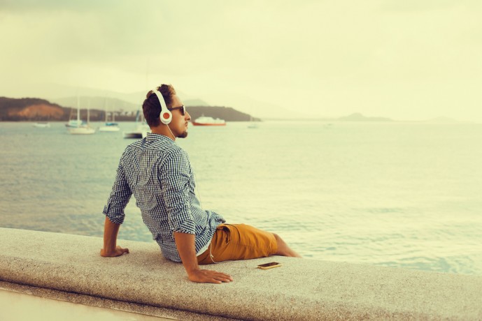 Bluetooth対応のヘッドホン