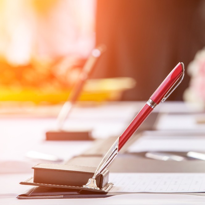 ペンスタンドでデスクをおしゃれに整頓。おすすめ10種類を大公開！