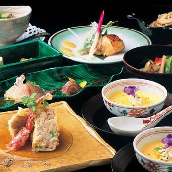 クリスマスは銀座で和食ディナーを 東京で指折りのおすすめ日本料理店4選 Smartlog クリスマスは銀座で和食ディナーを 東京で指折りのおすすめ日本料理店4選 Smartlog