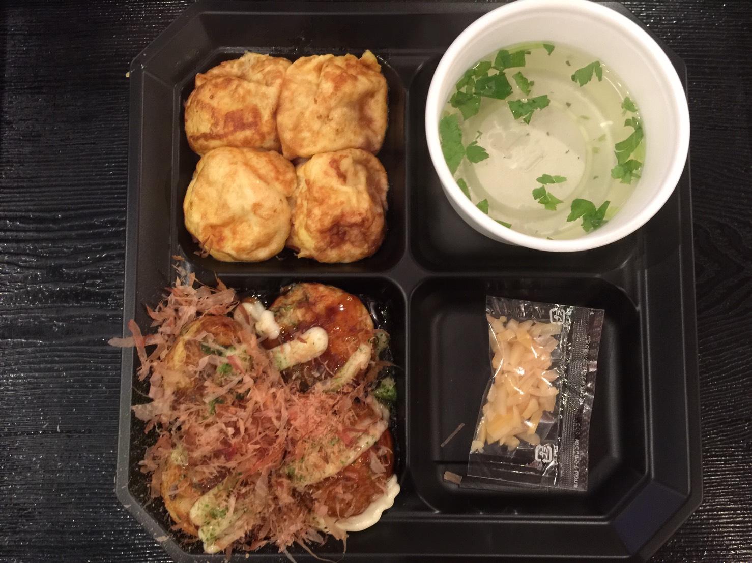 くくるのたこ焼きと明石焼き