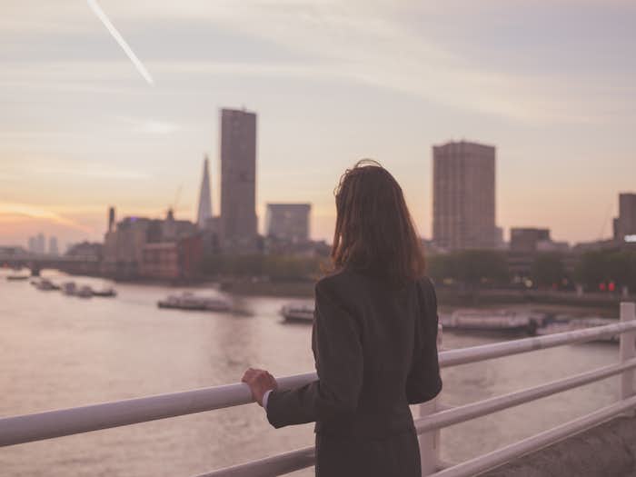 複雑な女性心理 好きだけど付き合えない に隠された理由と本音 Smartlog 複雑な女性心理 好きだけど付き合えない に隠された理由と本音 Smartlog