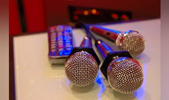 泣けるバラード曲55選 涙が止まらない定番の 泣きソング を紹介 Smartlog 泣けるバラード曲55選 涙が止まらない定番の 泣きソング を紹介 Smartlog
