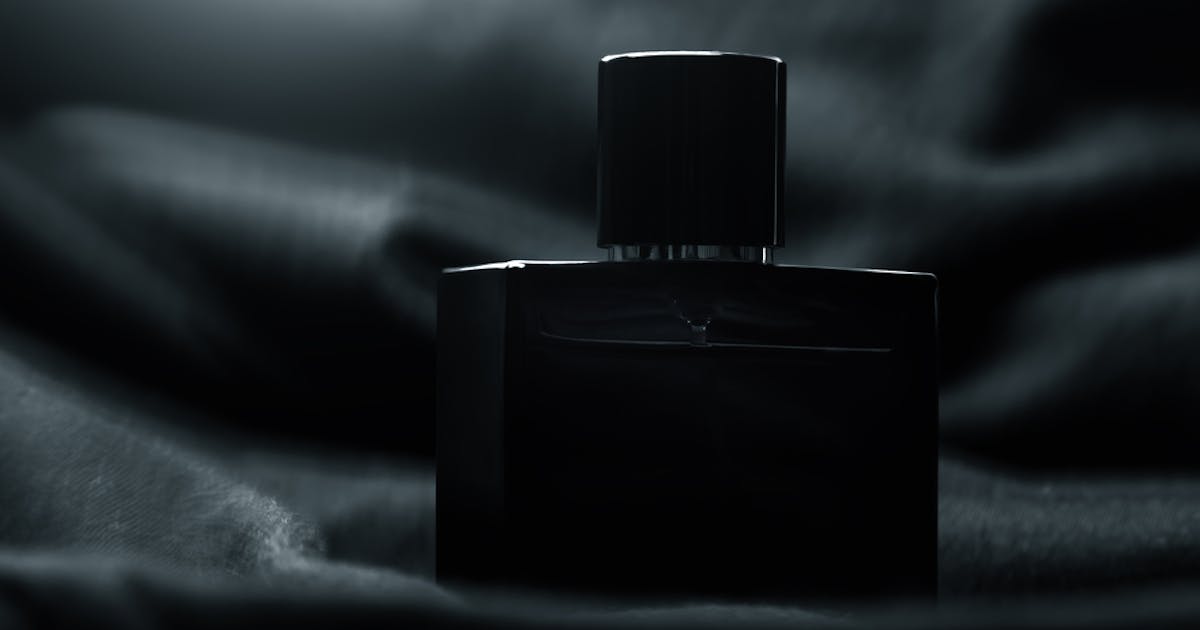 ヒューゴボスで 大人の香り をまとってみて 女性も魅了するおすすめ香水5選 Smartlog ヒューゴボスで 大人の香り をまとってみて 女性も魅了するおすすめ香水5選 Smartlog