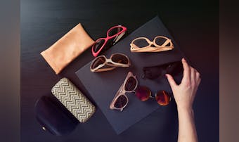 メンズ向け ミラーサングラスのおすすめ10選 おしゃれに使える人気のグラサンとは Smartlog メンズ向け ミラーサングラスのおすすめ10選 おしゃれに使える人気のグラサンとは Smartlog