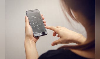 浮気がバレても怒られない!彼女が喜...