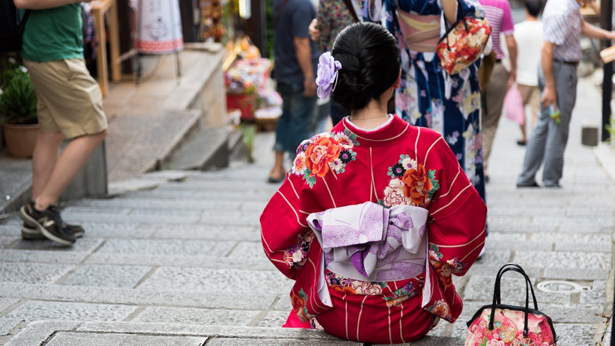 夏祭りデート最低限の必需品とは モテは持ち物から Smartlog 夏祭りデート最低限の必需品とは モテは持ち物から Smartlog
