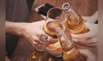 合コンの誘い方を徹底解説【はじめて...