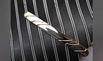 オシャレすぎるネクタイピン人気おす...
