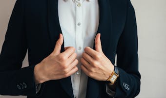 渋い男の特徴とは 男女問わずモテる渋い男性俳優 有名芸能人も紹介 Smartlog 渋い男の特徴とは 男女問わずモテる渋い男性俳優 有名芸能人も紹介 Smartlog