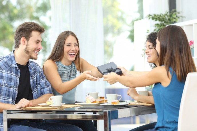 お礼にお菓子のプレゼントがおすすめ