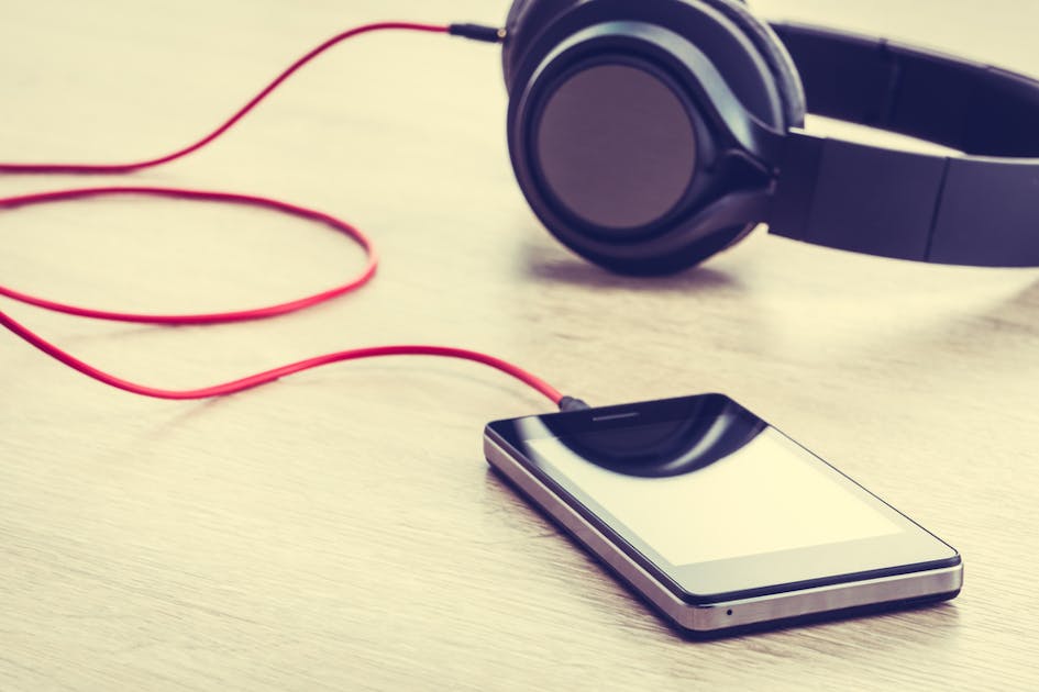 かっこいいヘッドホンおすすめ8選 高音質でおしゃれな日々を Smartlog かっこいいヘッドホンおすすめ8選 高音質でおしゃれな日々を Smartlog