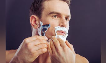 【髭剃り】T字カミソリ種類別おすすめランキング。洗い方&処分方法も解説