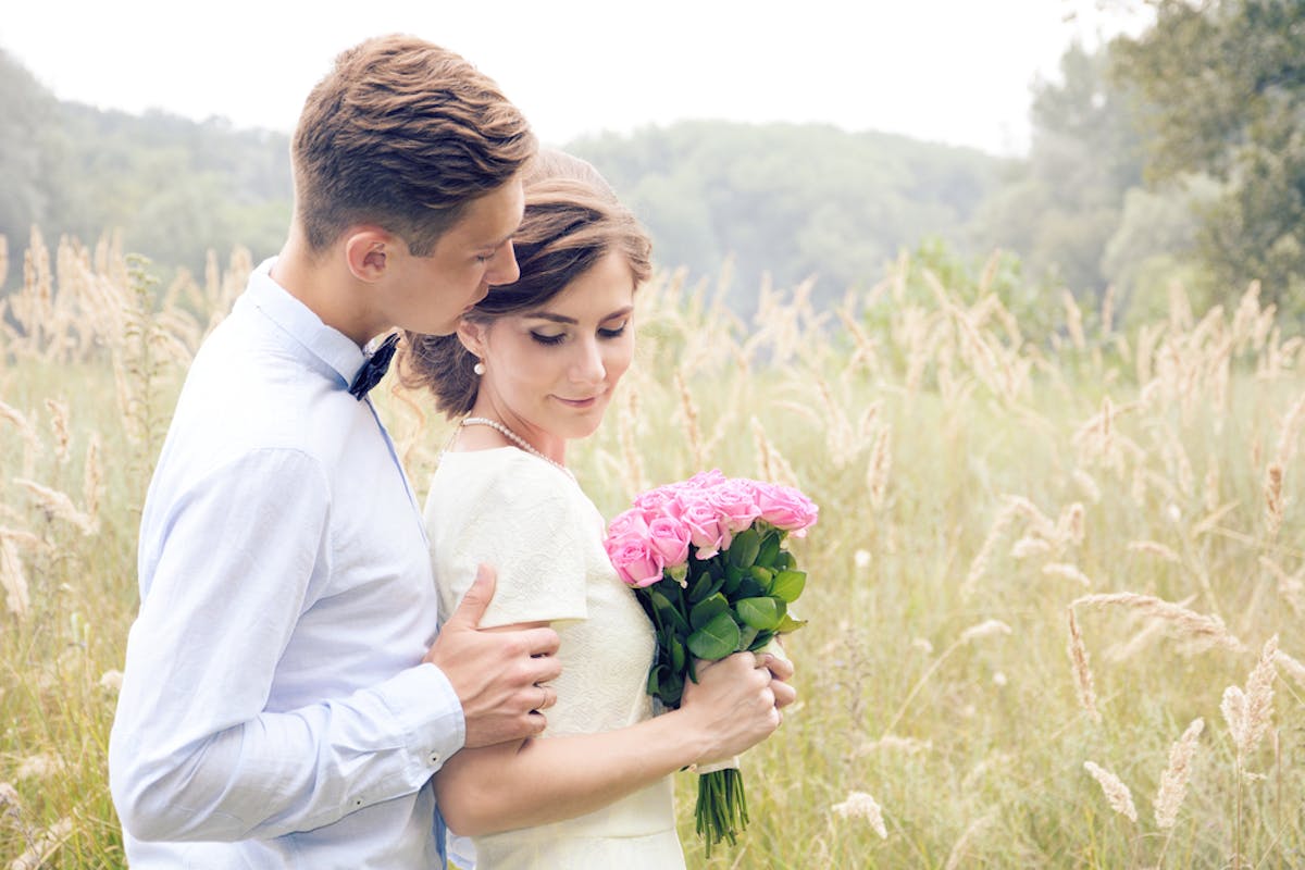 紳士的なエスコート術 デートで思わず胸キュンする男性の振る舞いとは Smartlog 紳士的なエスコート術 デートで思わず胸キュンする男性の振る舞いとは Smartlog