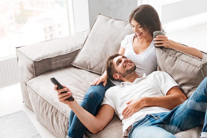 年上女性から好かれる男性の特徴 モテる男は自然と母性本能をくすぐれる Smartlog 年上女性から好かれる男性の特徴 モテる男は自然と母性本能をくすぐれる Smartlog