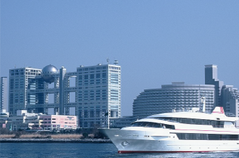 結婚祝いに贈るディナークルーズのカタログギフト